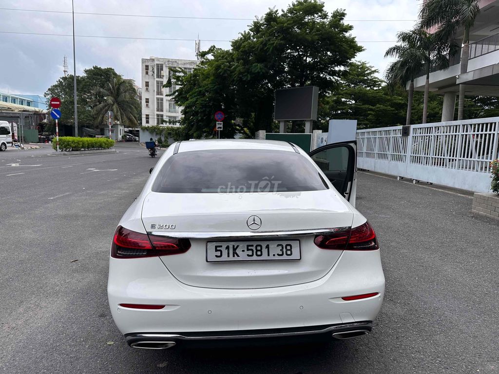 Mercedes Benz E Class 2022 E200 V1. Mua bán Ô tô tại Quận 10 Tp Hồ Chí Minh được đăng bởi Phong hình 4