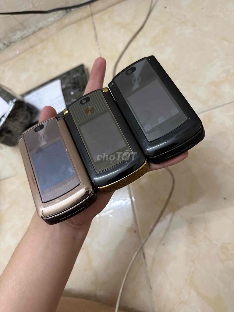 3 cây motorola V8 V9 không có pin test thiếu nắp l