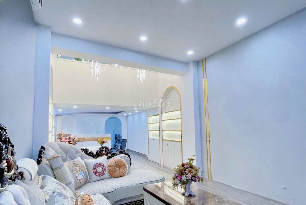 Mặt tiền (60m2), đường Nguyễn Văn Đậu, Q. Bình Thạnh