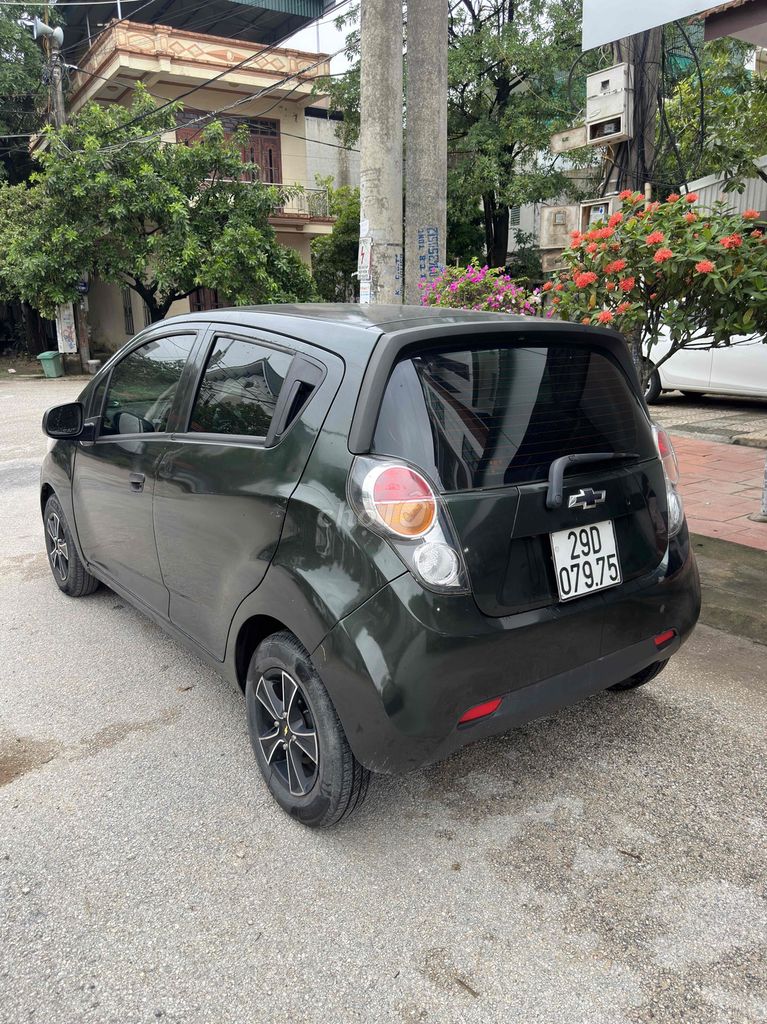 Chevrolet Spark 2011 1.0 AT - 14000 km. Mua bán Ô tô tại Thành phố Thanh Hóa Thanh Hóa được đăng bởi Hoàng Tuấn hình 2