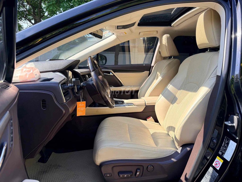 Lexus RX 350 2016 Đen 90000 km. Mua bán Ô tô tại Quận Ba Đình Hà Nội được đăng bởi Phú Việt hình 4