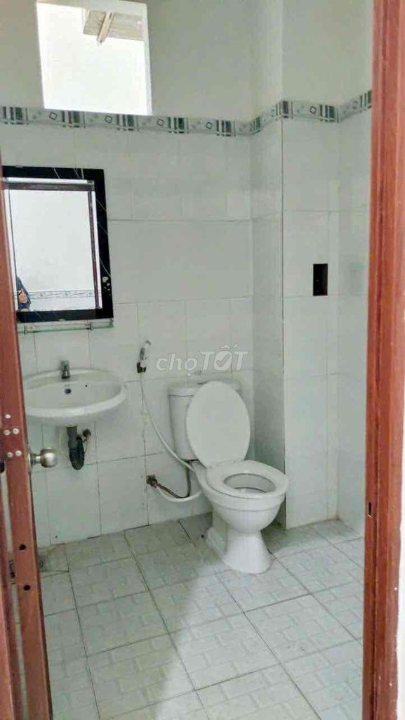 Cho Thuê Nhà KdC Hiệp Thành 3 5x20 3PN 2Wc Có Sẵn 2 Máy Lạnh