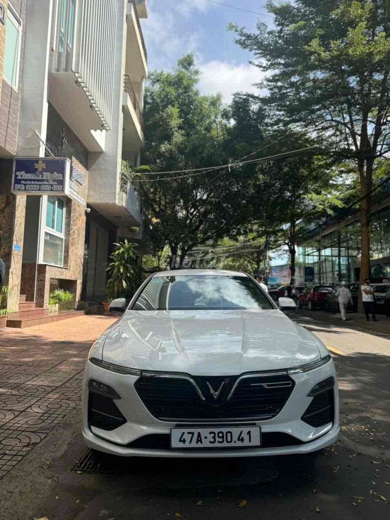 Vinfast Lux A Premium 2021; sơn zin; xe đẹp