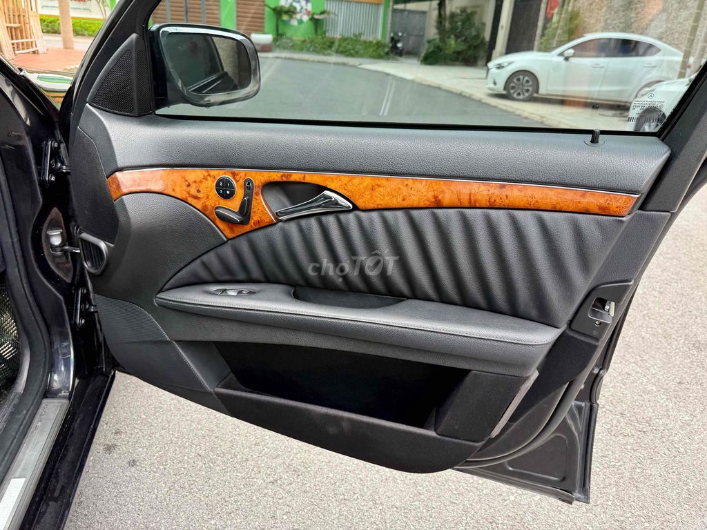 Mercedes Benz E280 date 2008 xe chuẩn đẹp zin. Mua bán Ô tô tại Quận Gò Vấp Tp Hồ Chí Minh được đăng bởi Kim Kim hình 14
