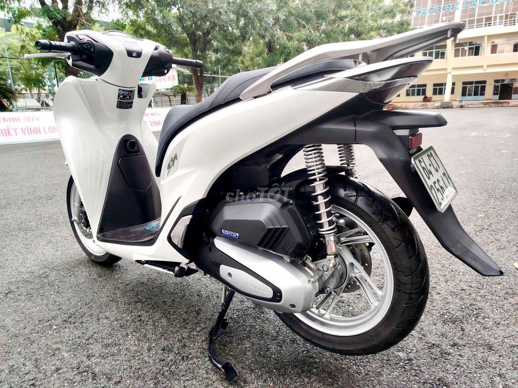 BÁN SH 125 XE LƯỚT BS 64. Mua bán Xe máy tại Thành phố Vĩnh Long Vĩnh Long được đăng bởi nam hình 4