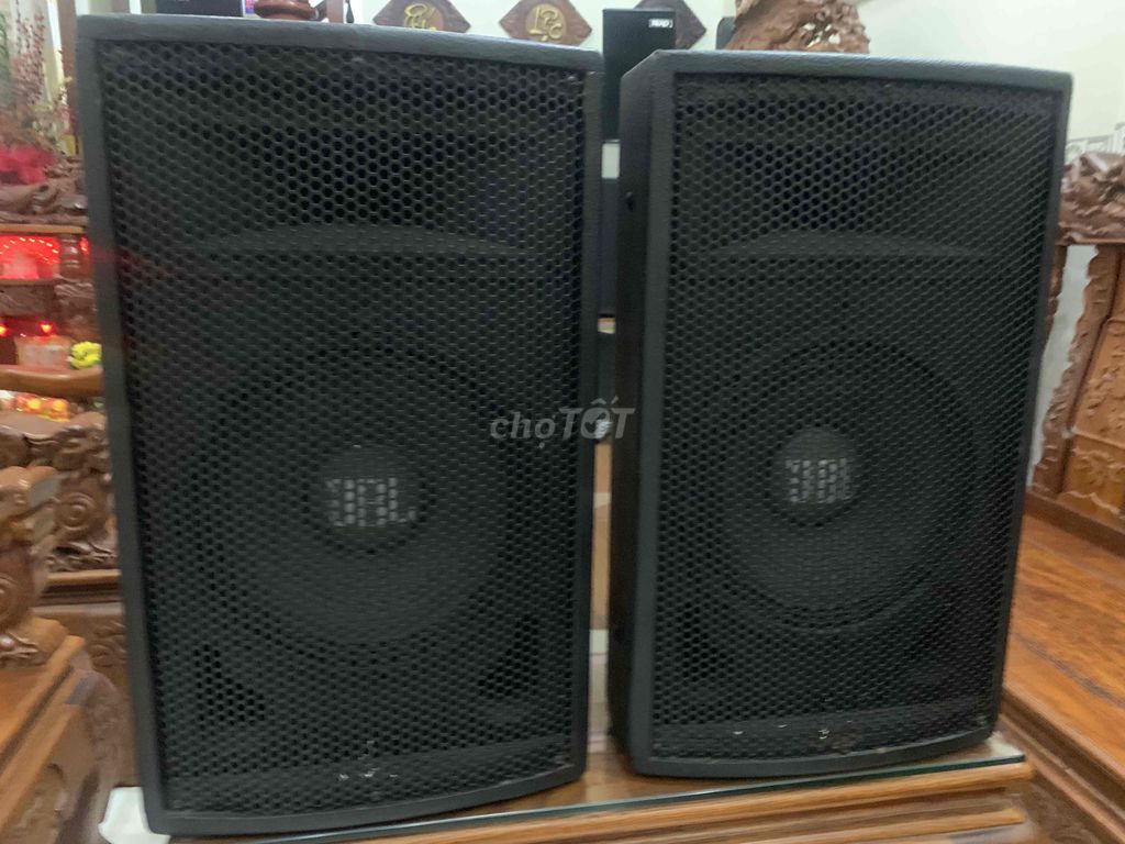 dư dùng nay thanh lý cặp loa jbl Mỹ xịn bát 25