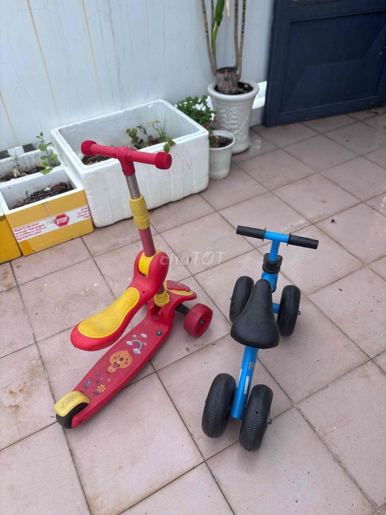 Xe chòi chân và xe trượt Scooter có yên ngồi. Mua bán Mẹ và bé tại Quận 11 Tp Hồ Chí Minh được đăng bởi C. Huệ hình 1