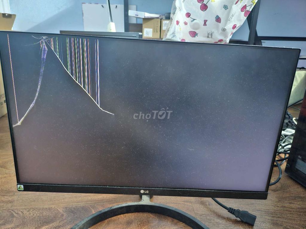 Xác màn hình LG 24 inch + 20in. Mua bán Phụ kiện (Màn hình, Chuột...) tại Quận 12 Tp Hồ Chí Minh được đăng bởi Duy hình 1