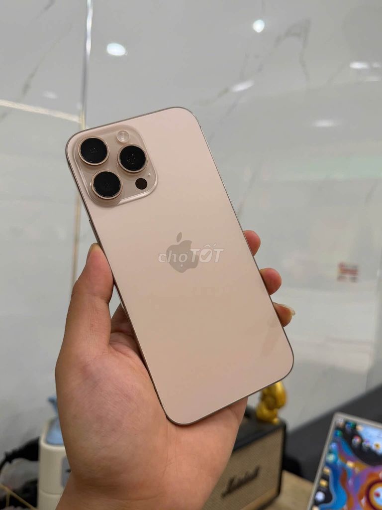 Apple iPhone 16 Pro Max 1TB Vàng 92%. Mua bán Điện thoại tại Quận Đống Đa Hà Nội được đăng bởi Bùi Hiếu  H iStore hình 1