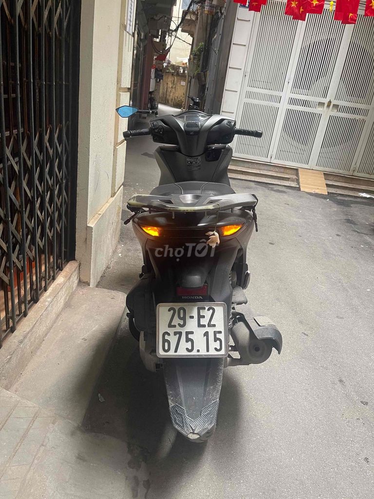 Honda SH125 CBS 2020 Xám > 30000 km. Mua bán Xe máy tại Quận Đống Đa Hà Nội được đăng bởi Ngô Tuấn Sơn hình 2