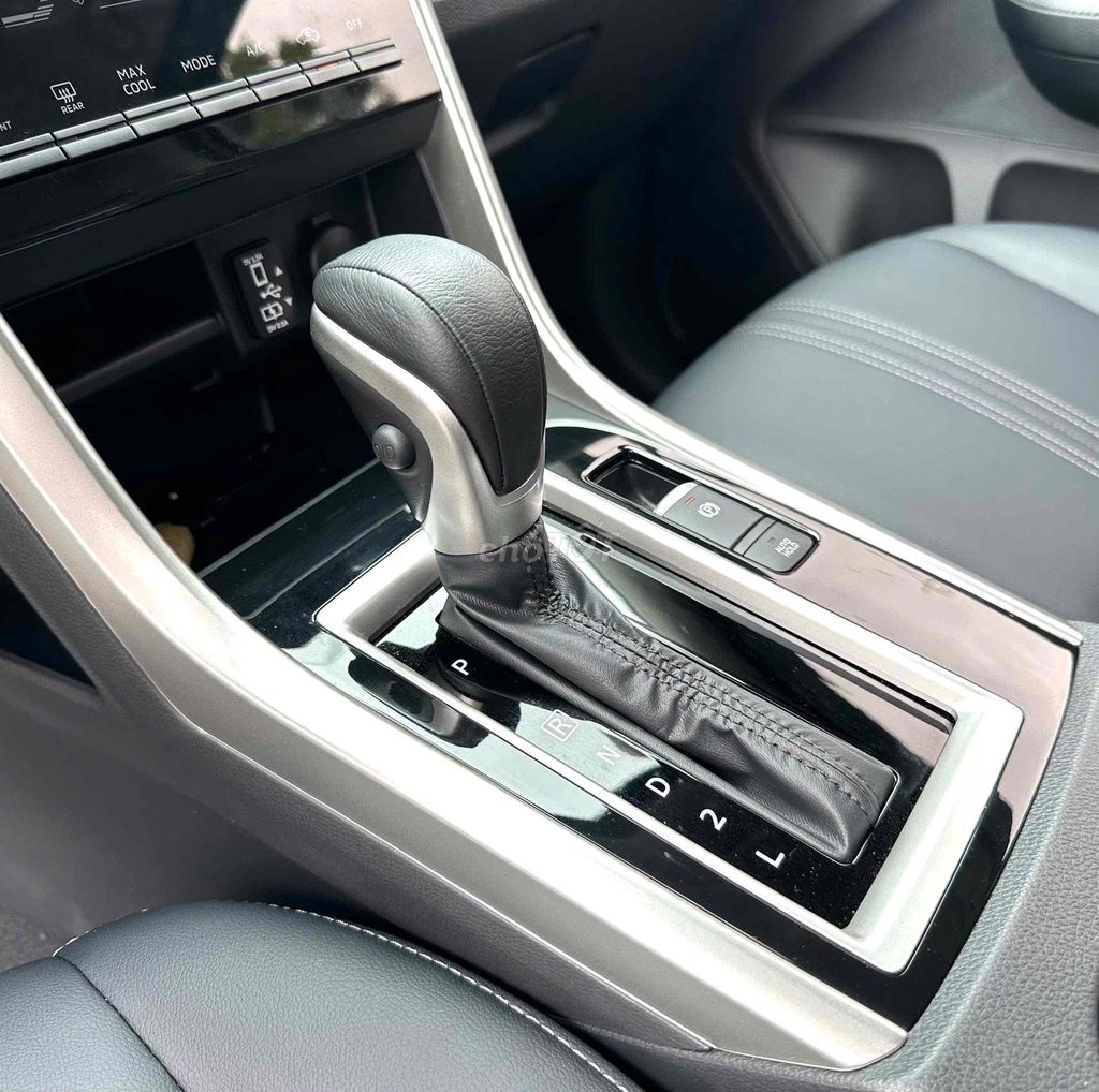 Xpander Pre 2025 Trắng livenew. Mua bán Ô tô tại Quận Hải Châu Đà Nẵng được đăng bởi Lê Bá Hội hình 10