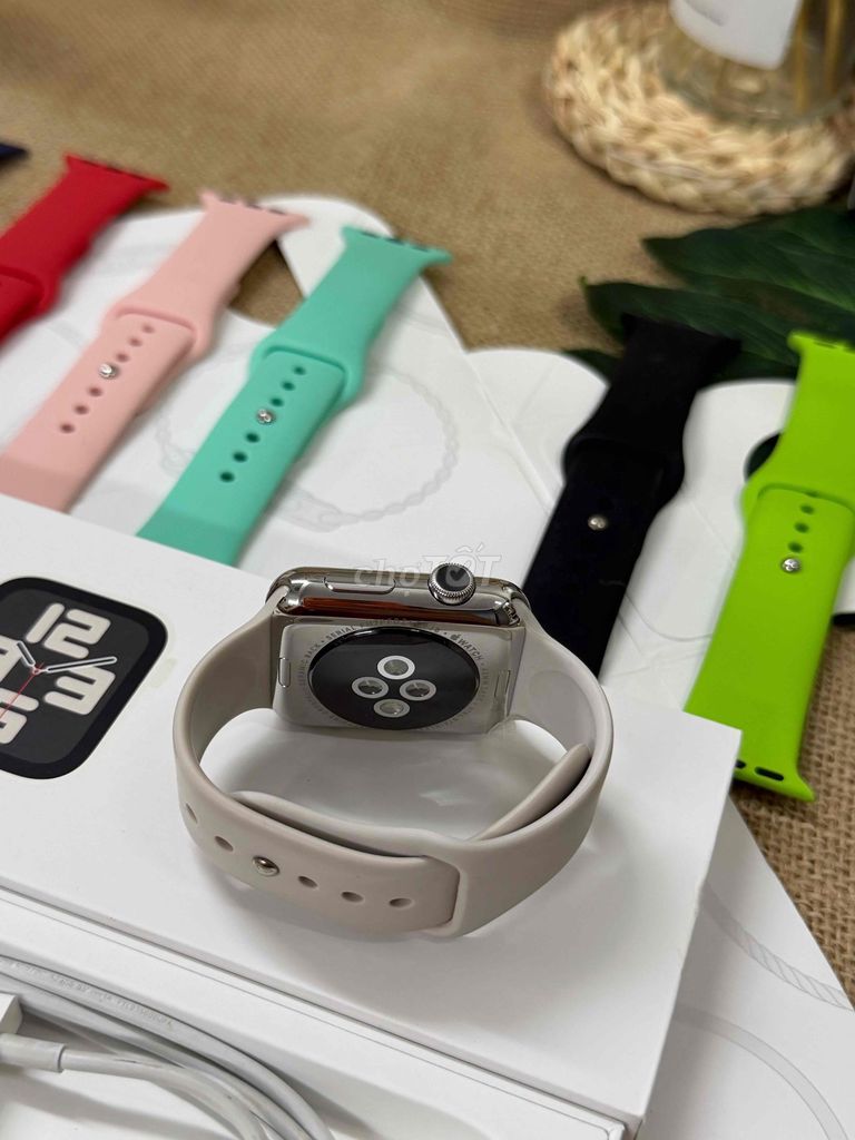 Apple Watch Series 1 thép Bạc. Mua bán Thiết bị đeo thông minh tại Quận 10 Tp Hồ Chí Minh được đăng bởi  Hoa Nhung hình 1
