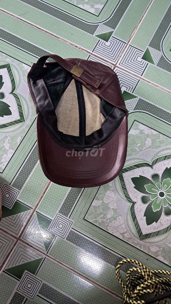 Mũ lưỡi trai da thật Nâu đỏ. Mua bán Phụ kiện thời trang khác tại Quận Tân Bình Tp Hồ Chí Minh được đăng bởi khanh le hình 1