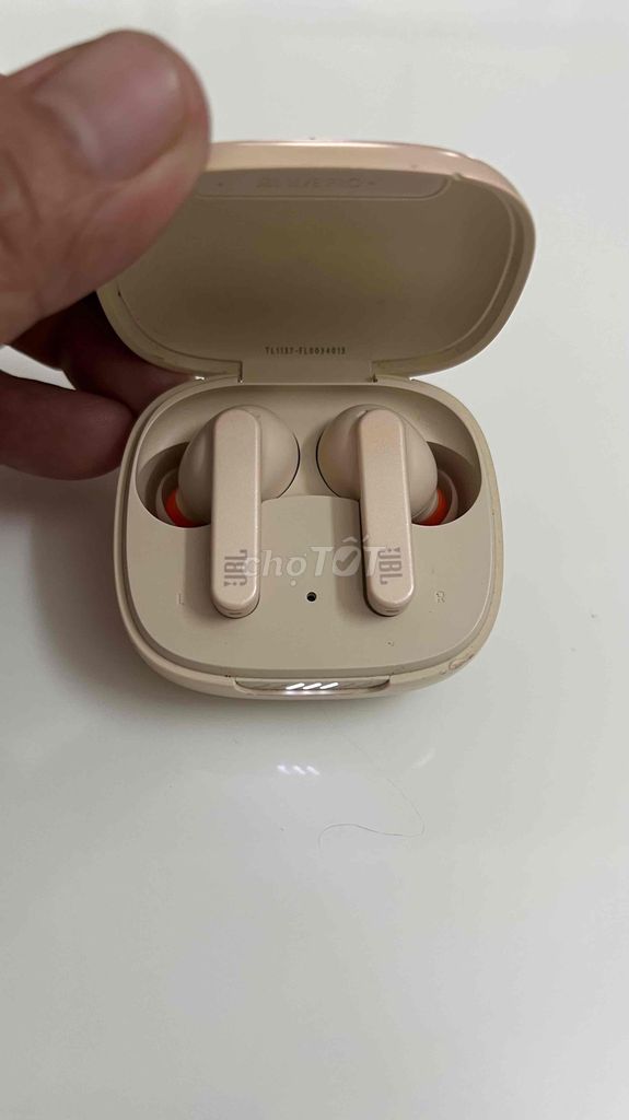 Tai nghe JBL Live Pro +. Mua bán Tivi, Âm thanh tại Thành phố Thủ Đức Tp Hồ Chí Minh được đăng bởi Minh Trang hình 1