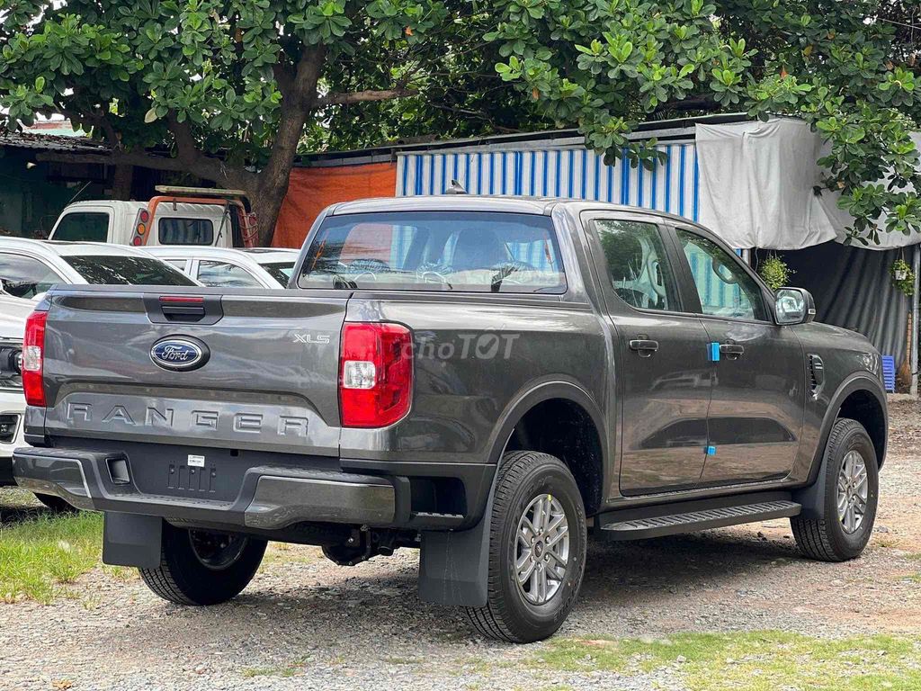 Ford Ranger XLS ĐỦ MÀU. Mua bán Ô tô tại Thành phố Thanh Hóa Thanh Hóa được đăng bởi Ngọc Ford Thanh Hoá hình 16