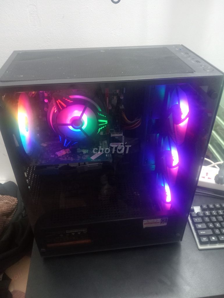 CPU Intel i5-4590, RAM 8GB, NVIDIA GeForce GT 740 - 133057996
