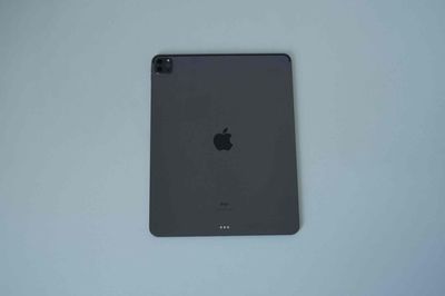 Apple iPad Pro 12.9 Gen 4 256GB Xám WiFi Like New