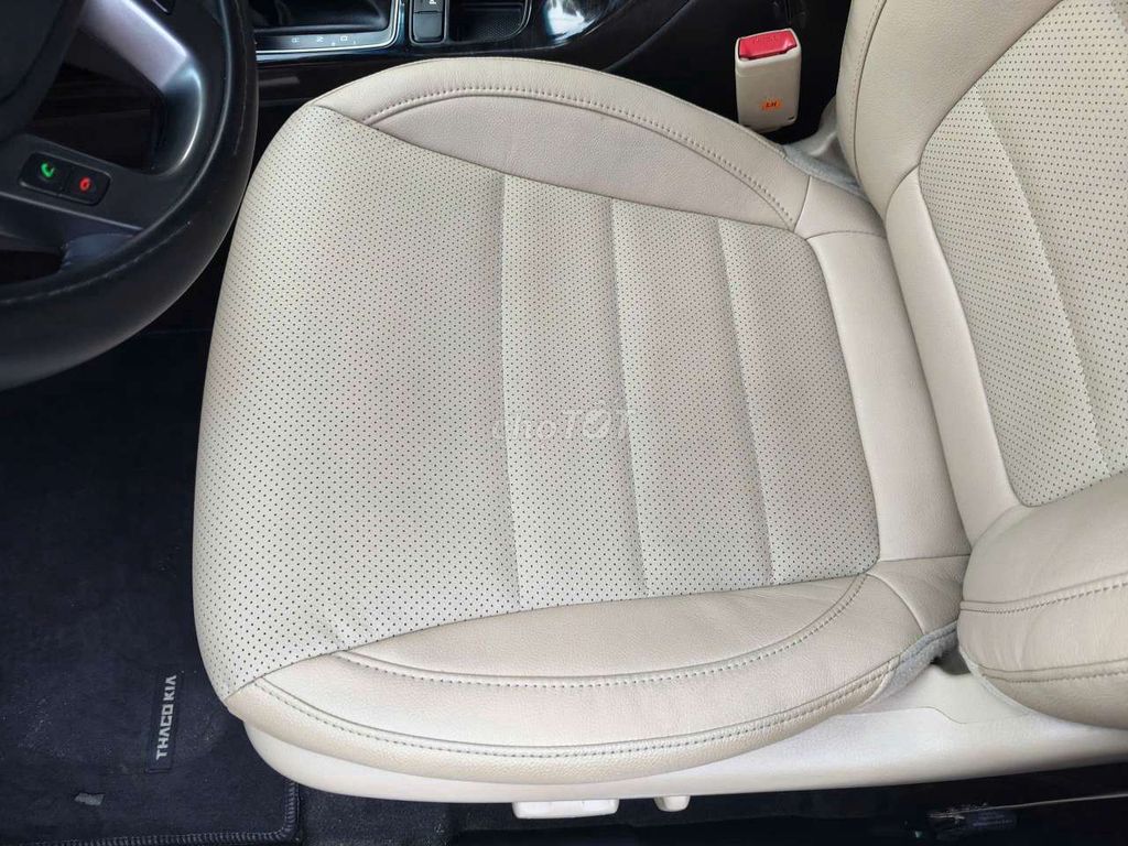 Kia Sorento 2019 Trắng 27000 km. Mua bán Ô tô tại Quận 8 Tp Hồ Chí Minh được đăng bởi VinFast Đại Lộc hình 10