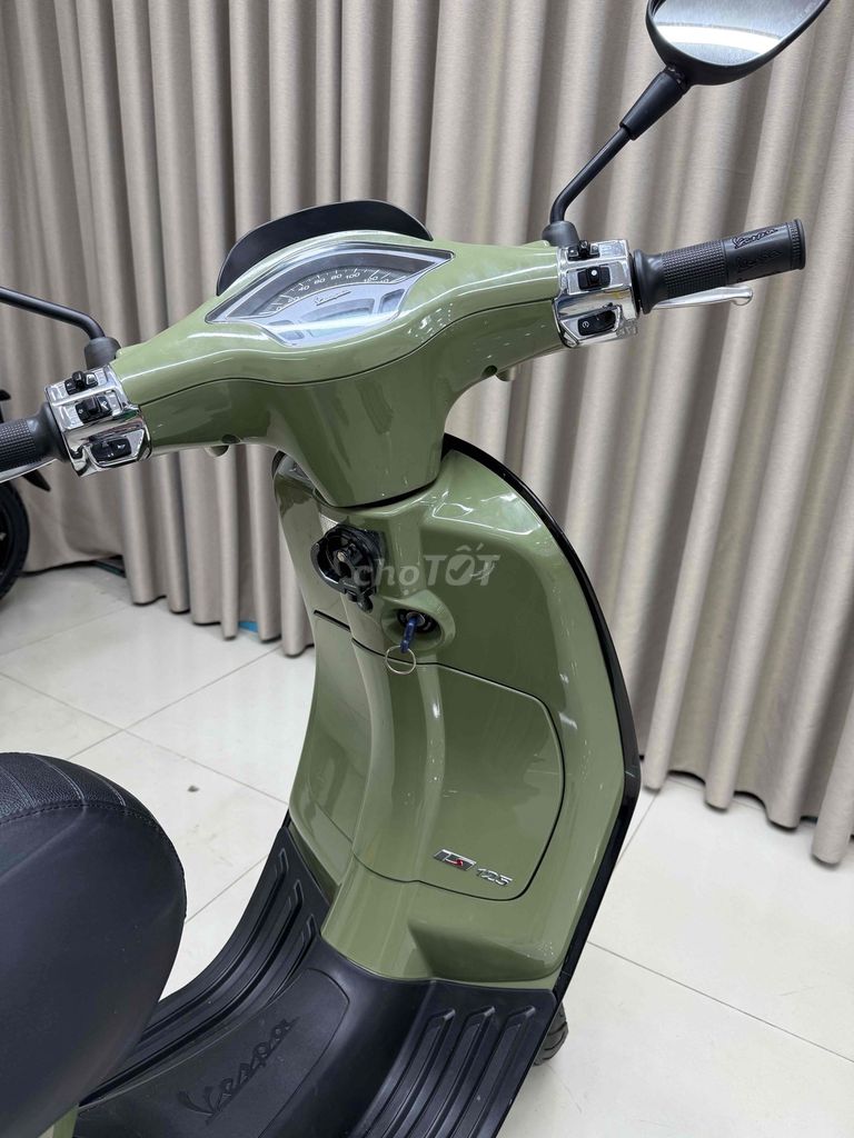 Vespa 125 siêu lướt vài ngàn km đẹp như bức tranh. Mua bán Xe máy tại Quận Thanh Khê Đà Nẵng được đăng bởi THẾ MẪN CHUYÊN XE LƯỚT CÓ BÁN TRẢ GÓP  hình 14