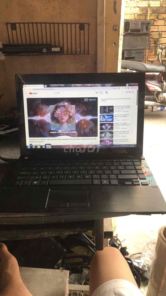 laptop p9300 Ram2gb hdd500gb pin cầm còn zin 100%