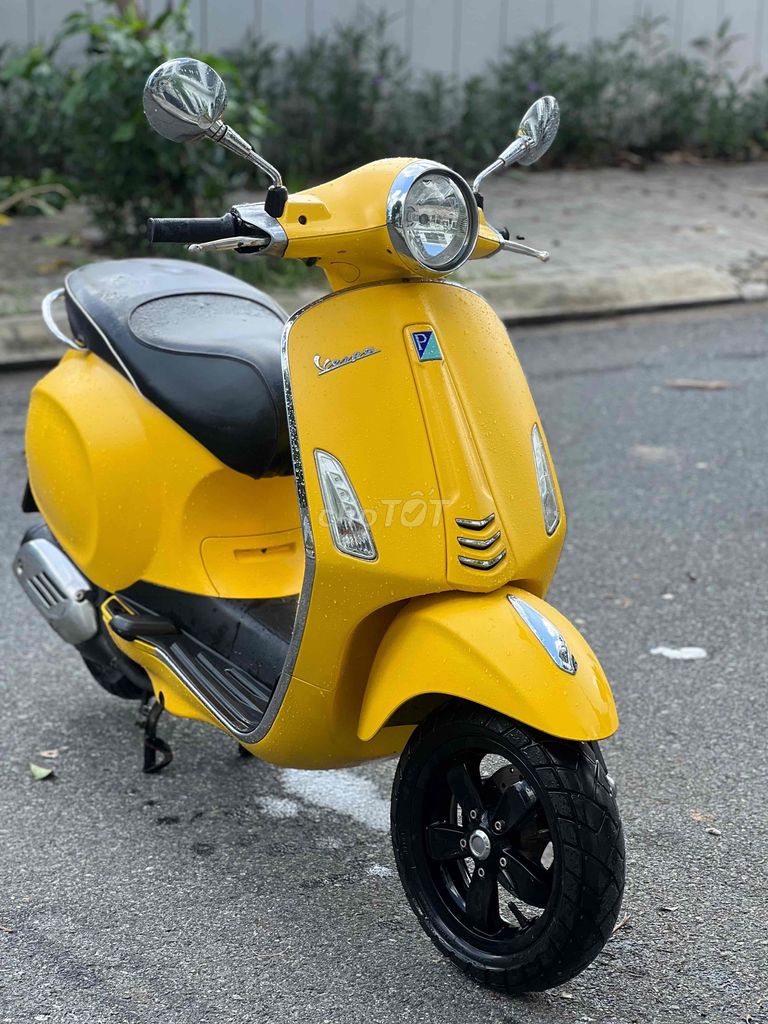 Vespa Primavera