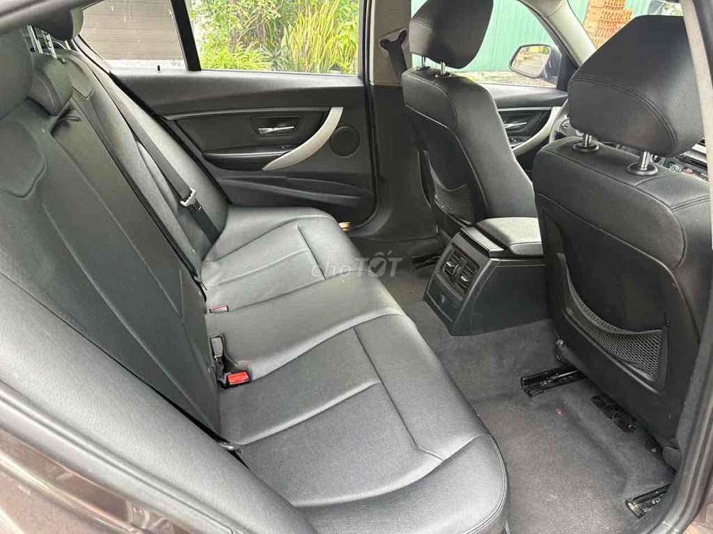 BMW 320i 2014 Nâu/Đen 69000km. Mua bán Ô tô tại Quận 7 Tp Hồ Chí Minh được đăng bởi auto thanh tâm  hình 10