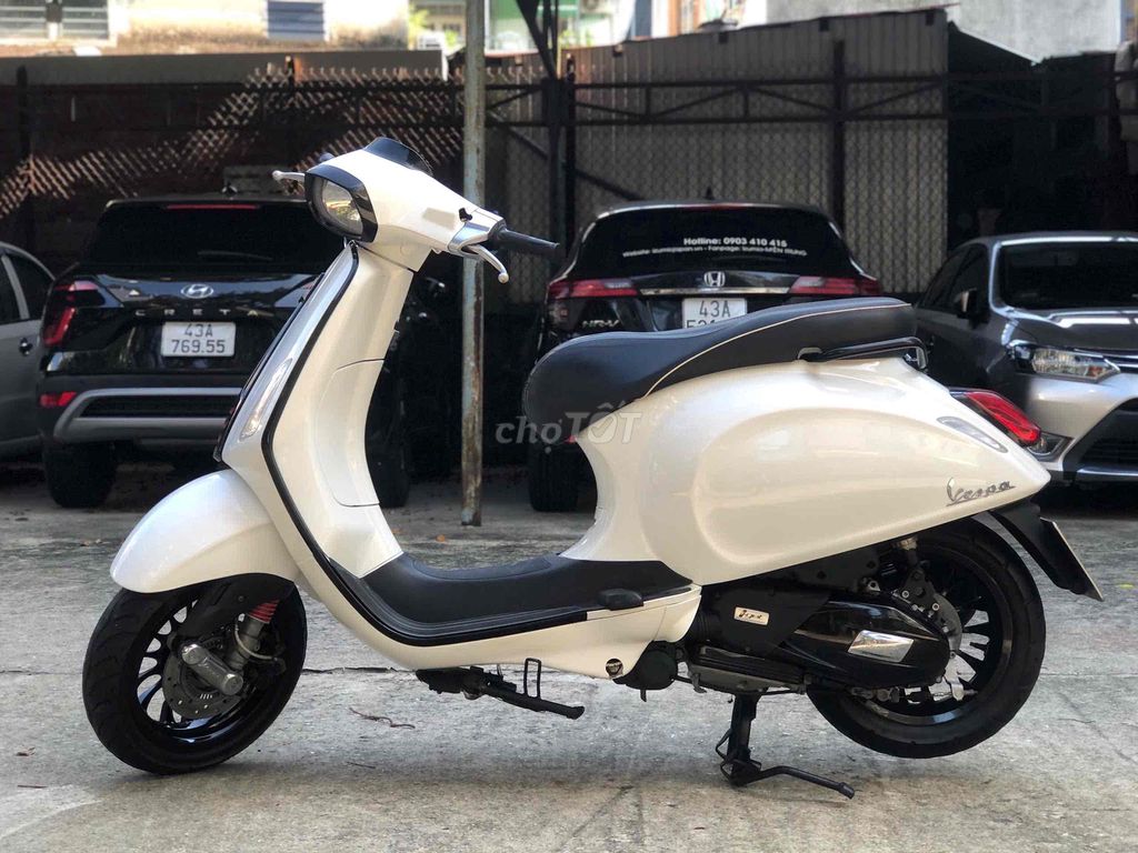 Vespa trắng phanh abs máy iget máy rin êm