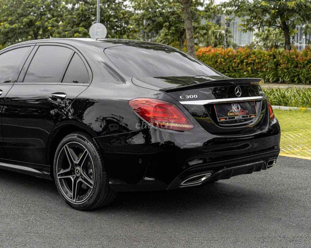 C300_AMG model 2020 màu đen siêu ngầu siêu đẹp. Mua bán Ô tô tại Quận 7 Tp Hồ Chí Minh được đăng bởi Dương Phương hình 6