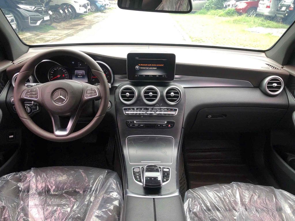 Mercedes Benz GLC Class 2*** km. Mua bán Ô tô tại Thành phố Thủ Đức Tp Hồ Chí Minh được đăng bởi Long hình 18