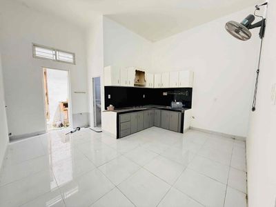 Аренда · 2 комн. · 100 м² · Quận Cẩm Lệ, ул. Đường Khương Hữu Dụng