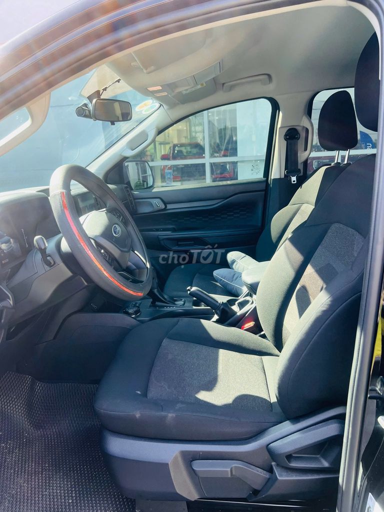 Ford Ranger 2025 XLS 2.0L 4x4 AT - 8000 km. Mua bán Ô tô tại Quận 7 Tp Hồ Chí Minh được đăng bởi Ford Miền Nam hình 10