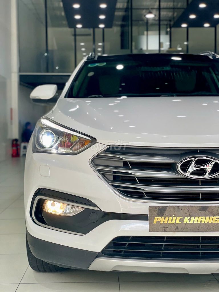 Hyundai Santa Fe 2016 2.2 AT 4WD - 59000 km. Mua bán Ô tô tại Quận Tân Phú Tp Hồ Chí Minh được đăng bởi NAT Mẫn  hình 13