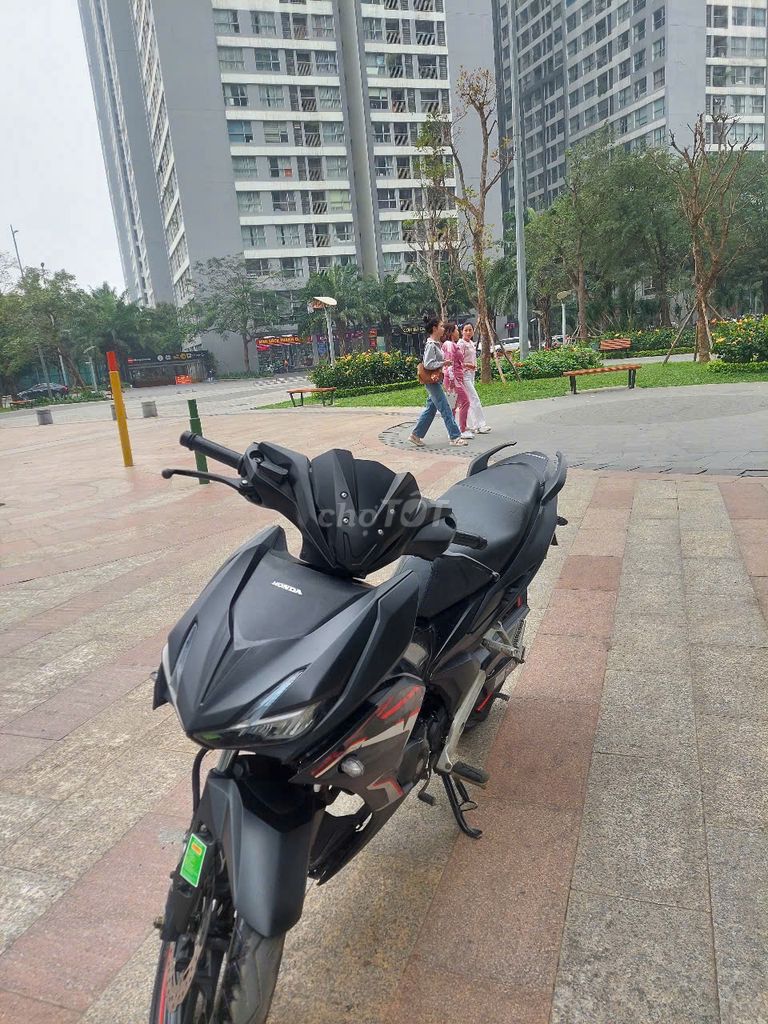 Tôi chính chủ cần bán winner X mầu đen chính chủ