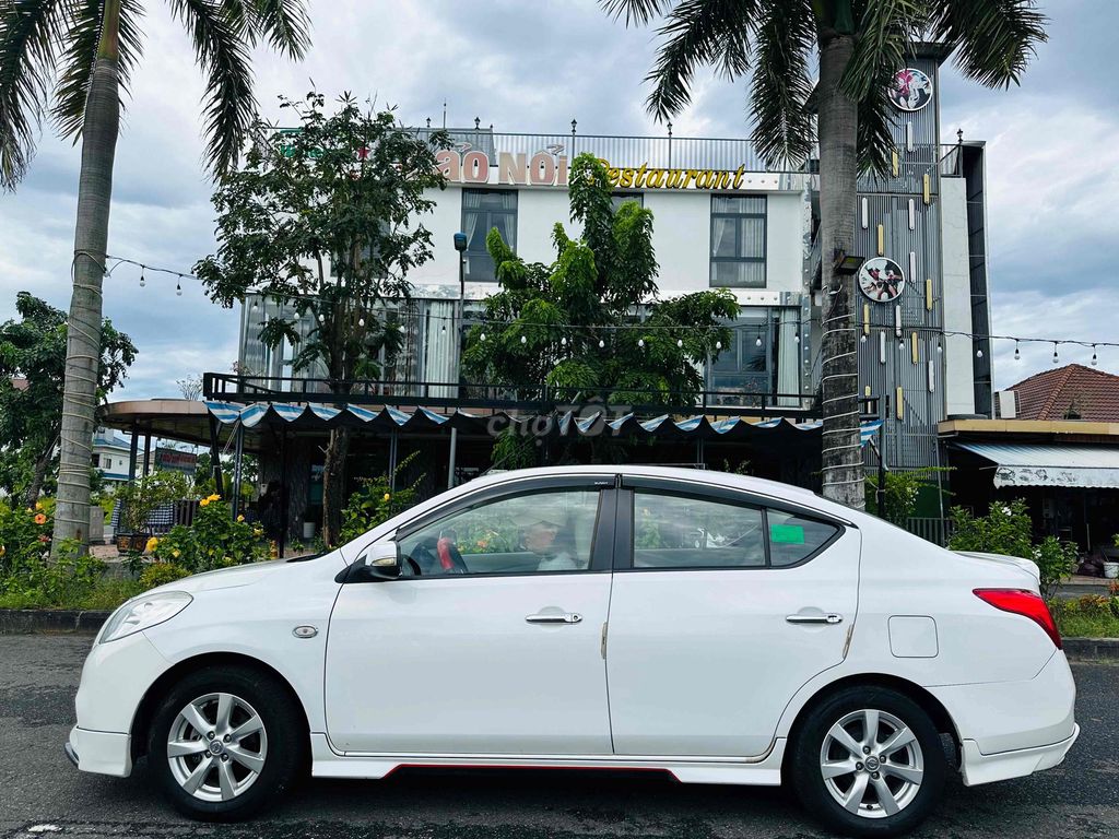 Nissan Sunny 2017 1.5 XV Premium. Mua bán Ô tô tại Quận Hải Châu Đà Nẵng được đăng bởi Thanh Phuong hình 4