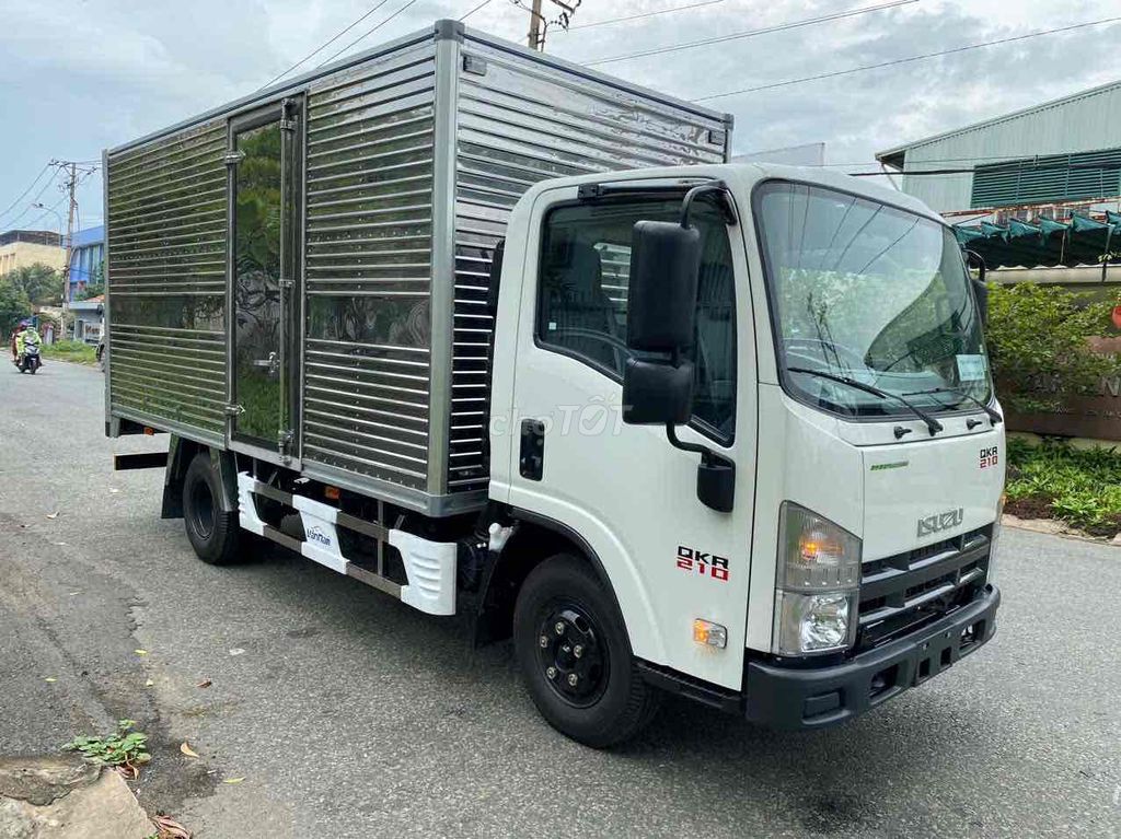 Isuzu 2 tấn mới 2025. Mua bán Xe tải, xe ben tại Thành phố Thuận An Bình Dương được đăng bởi Xe tải ISUZU hình 1