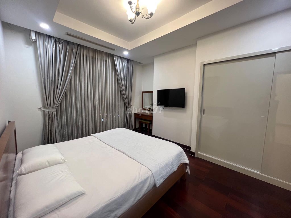 Chung cư hoàng gia (Royal City Vip) - View Nguyễn Trãi -  106m2