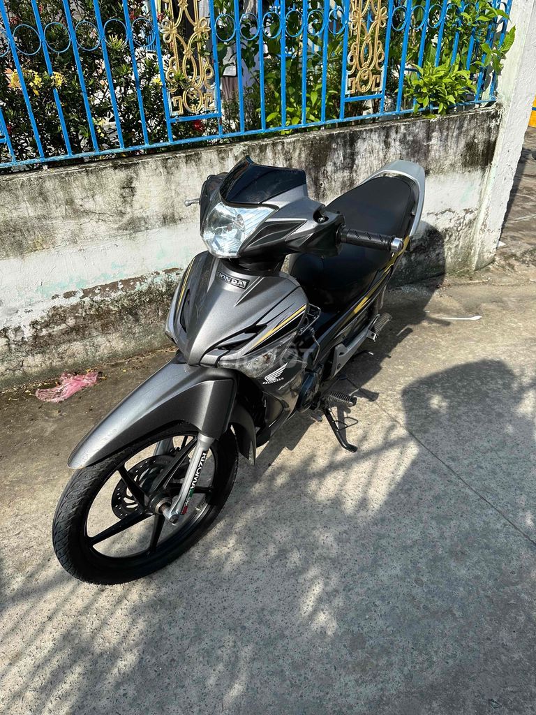 Cần Bán Fu X Fi. Mua bán Xe máy tại Huyện Cần Đước Long An được đăng bởi Phạm Thiện hình 2