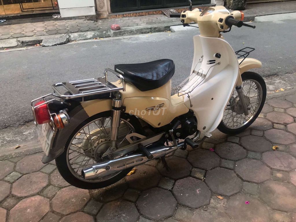 Cub 50cc 2020 màu kem biển Hà Nội. Mua bán Xe máy tại Quận Ba Đình Hà Nội được đăng bởi Ngân hình 1