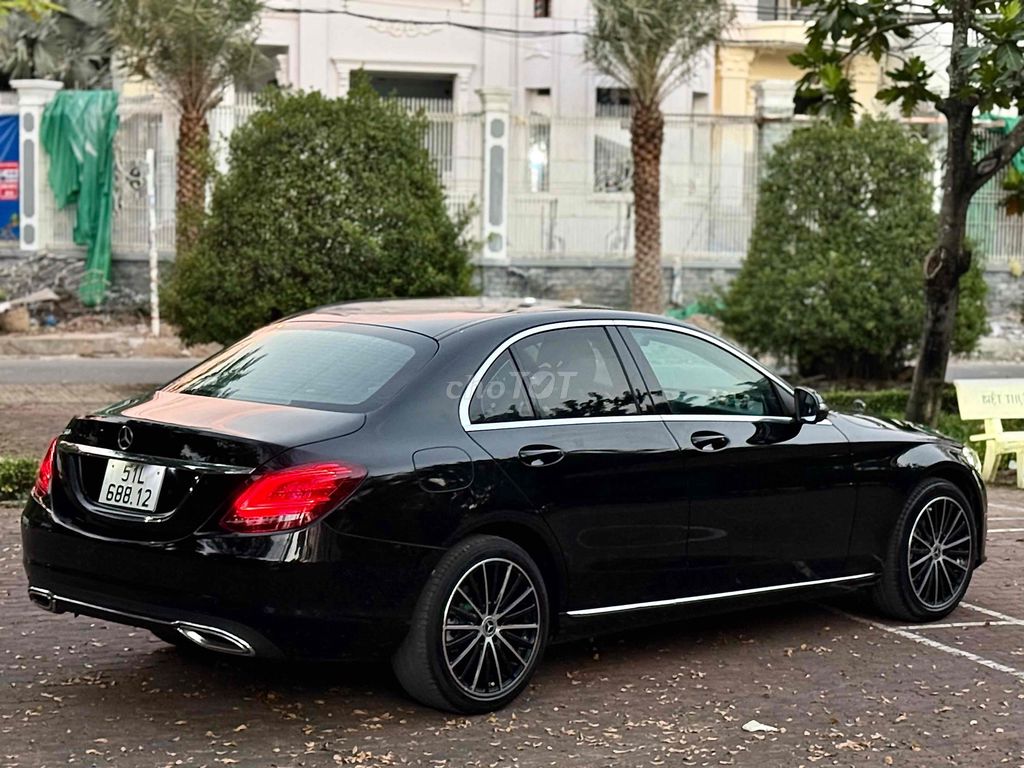 Mercedes-Benz C200 2019 Exclusive ( mid-hybrid ). Mua bán Ô tô tại Quận 6 Tp Hồ Chí Minh được đăng bởi Lyanh hình 4