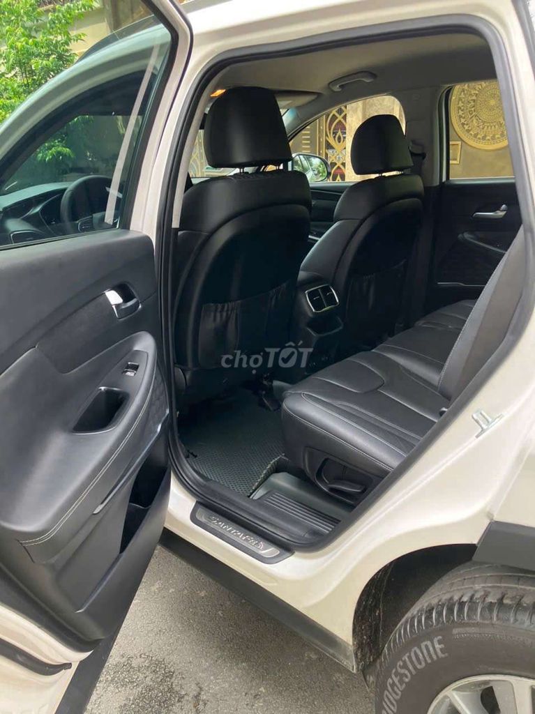 Gia đình cần bán xe Hyundai Santa Fe dầu SX 2019. Mua bán Ô tô tại Quận Gò Vấp Tp Hồ Chí Minh được đăng bởi Mạnh Hùng hình 9