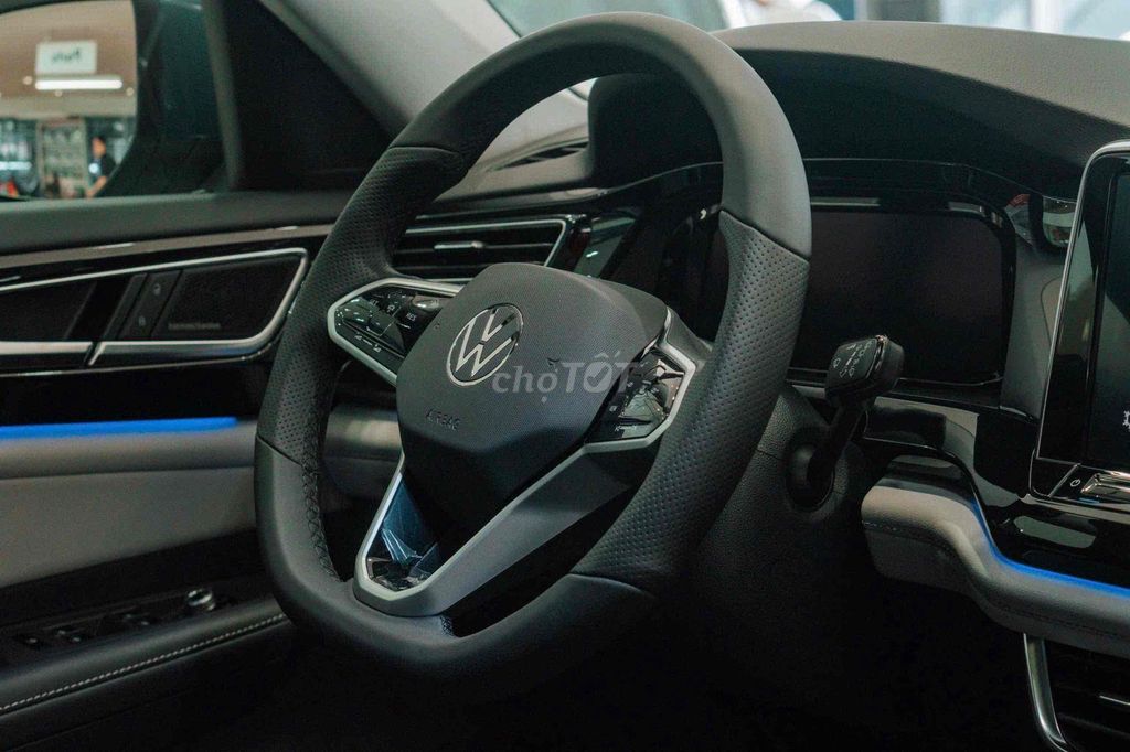 Volkswagen Teramont President Đen. Mua bán Ô tô tại Quận 5 Tp Hồ Chí Minh được đăng bởi Hưng Trang Volkswagen hình 6
