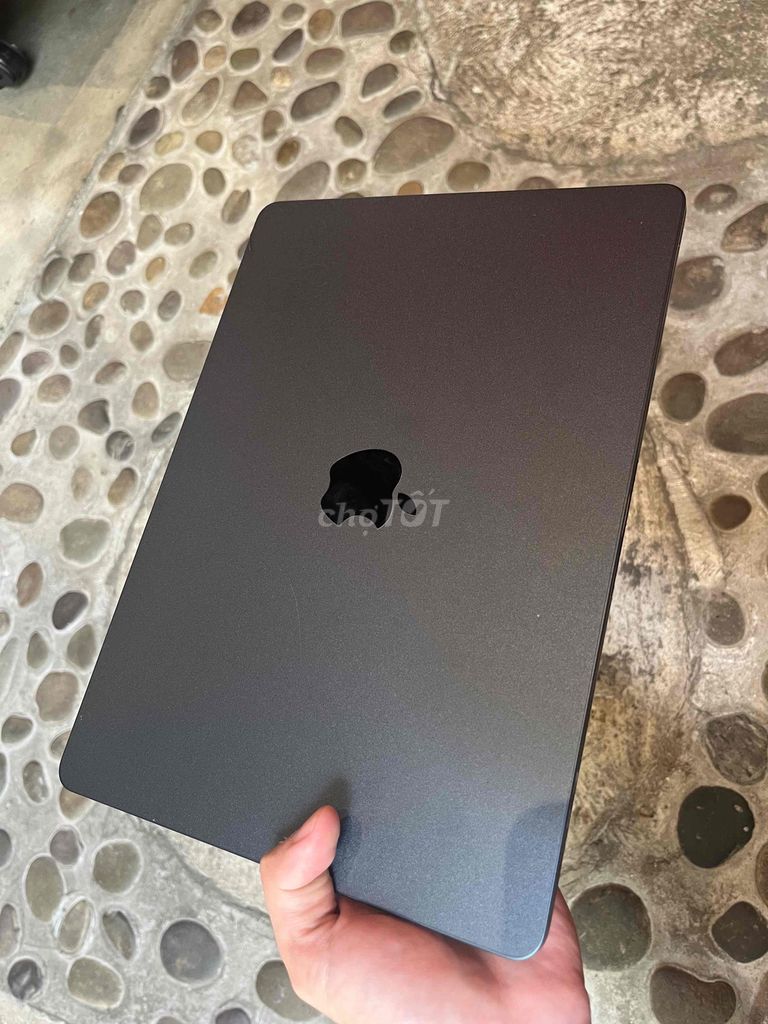 Apple MacBook Air M2 16GB Xám. Mua bán Laptop tại Quận Thanh Khê Đà Nẵng được đăng bởi Xuân Quý hình 1