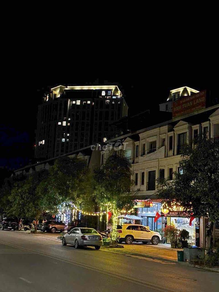 Chính chủ cần bán siêu phẩm LK KĐT Kings Town Hạ Long. Mua bán văn phòng, mặt bằng kinh doanh tại Thành phố Hạ Long Quảng Ninh được đăng bởi Cương hình 2