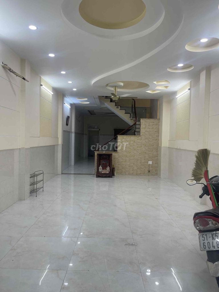 Аренда · 5 комн. · 90 м² · Quận Bình Tân, ул. Đường số 24