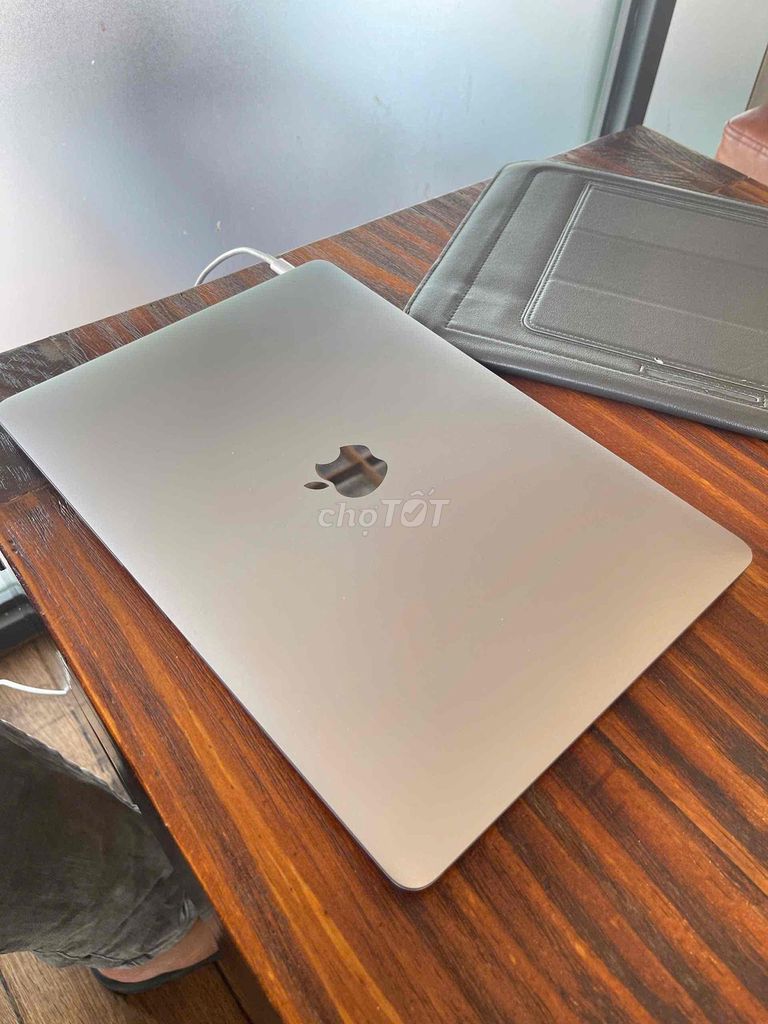 Apple MacBook Air M1 8GB/256GB Bạc. Mua bán Laptop tại Quận 12 Tp Hồ Chí Minh được đăng bởi Duy Phương hình 1