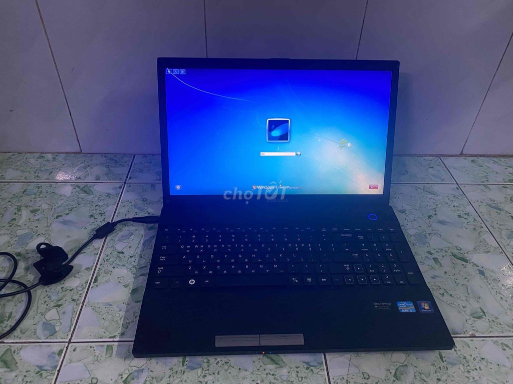 Samsung Laptop i5 4GB/500GB Đen. Mua bán Laptop tại Huyện Nhà Bè Tp Hồ Chí Minh được đăng bởi Mua Bán Đồ Cũ TPHCM 8668 hình 1