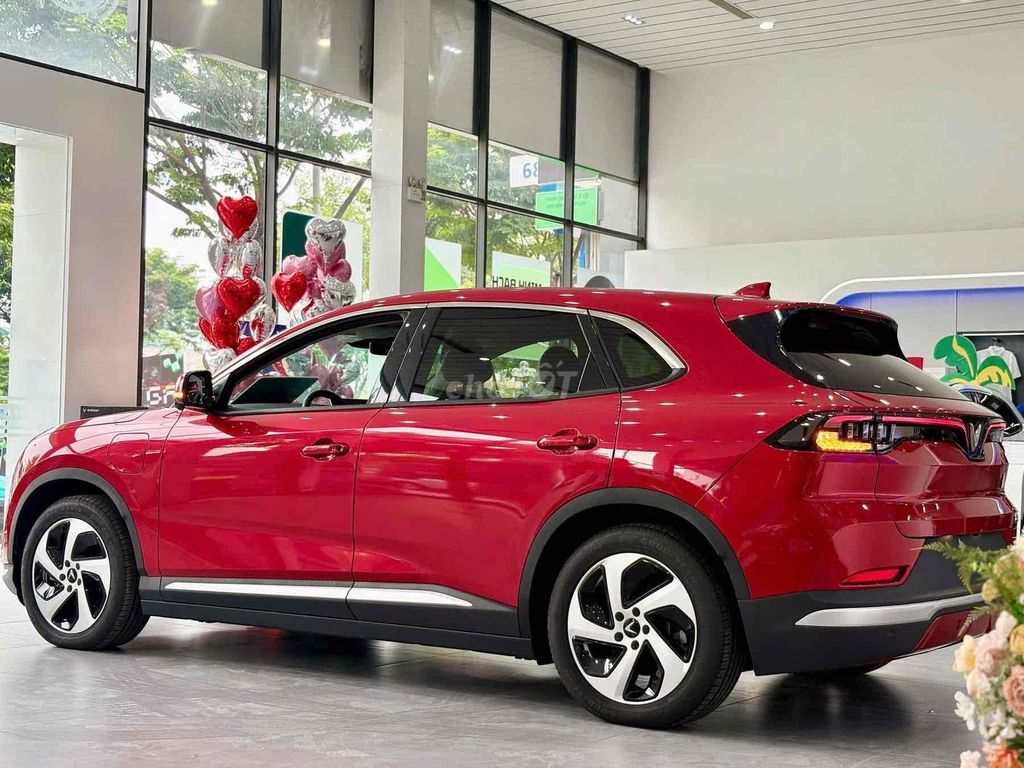 VinFast VF8 2024 S (Kèm pin) - 10 km. Mua bán Ô tô tại Quận Hai Bà Trưng Hà Nội được đăng bởi Vinfast Ocean Park Gia Lâm Hà Nội hình 3