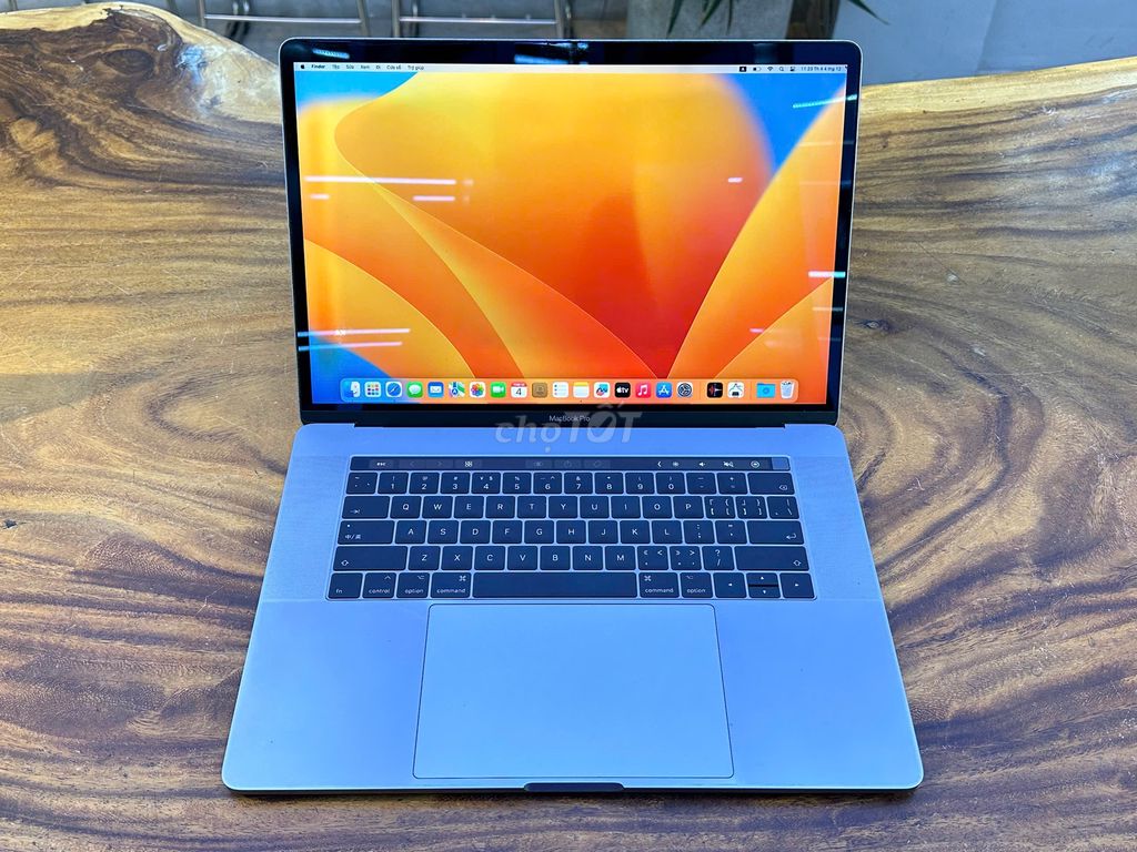 Apple MacBook Pro 2017 15" i7/16G/256GB Gray used