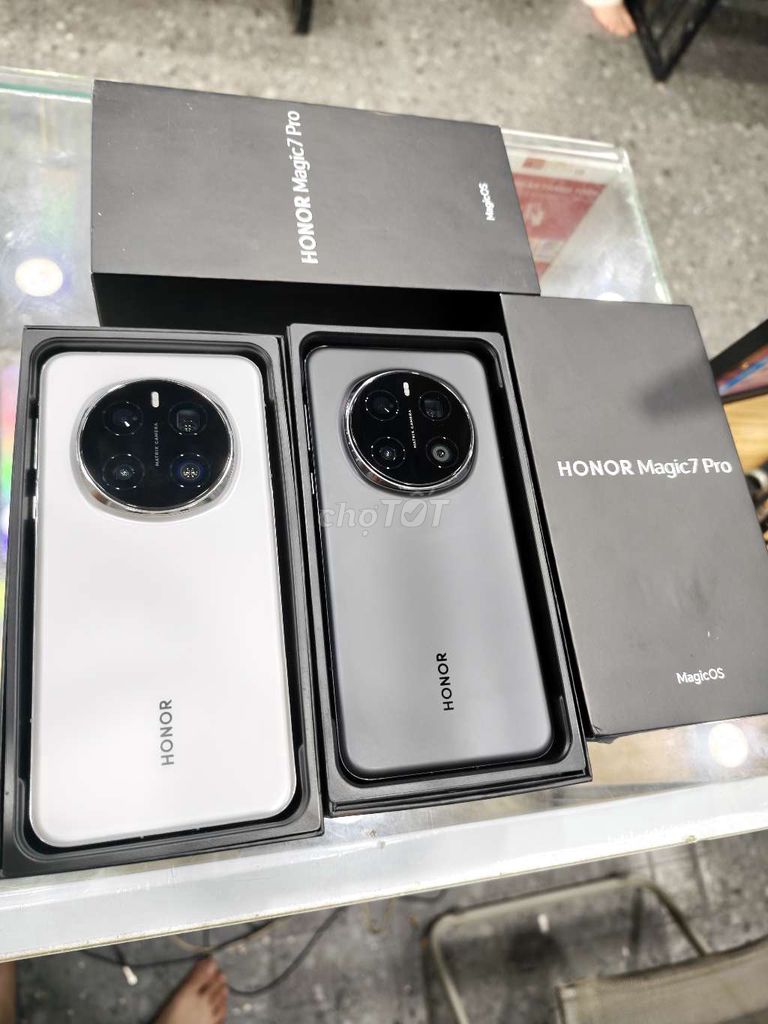 Honor Magic 7 Pro 256GB Đen Trắng Fullbox. Mua bán Điện thoại tại Thành phố Buôn Ma Thuột Đắk Lắk được đăng bởi Định Phone47 hình 1