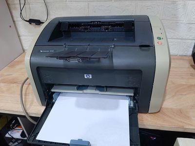Máy in HP 1010 in A4 dùng cho gia đình in đậm nét. Mua bán null tại Quận Gò Vấp Tp Hồ Chí Minh được đăng bởi Phương Printer